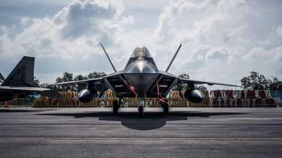 2 SingaporeAirshow2016-2.jpg